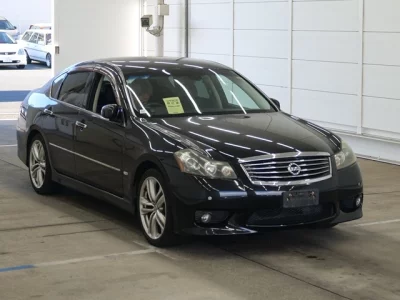 NISSAN FUGA