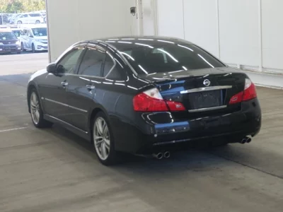 NISSAN FUGA