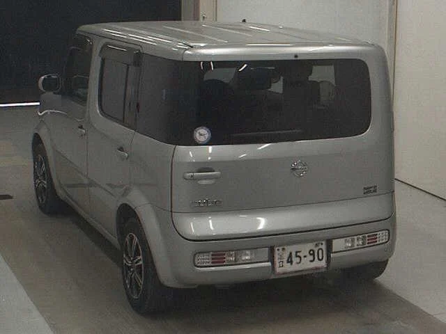 Nissan Cube  с аукциона в Японии