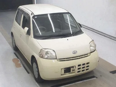 DAIHATSU ESSE