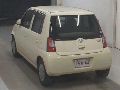 DAIHATSU ESSE
