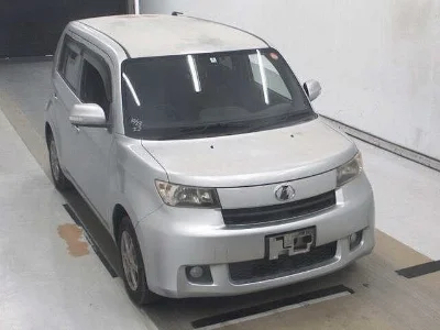 TOYOTA BB