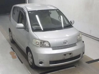 TOYOTA PORTE