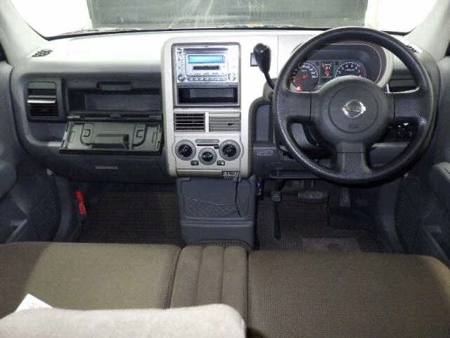 Nissan Cube  с аукциона в Японии