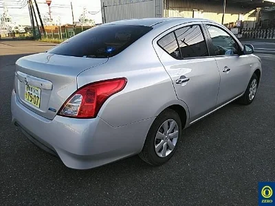 NISSAN TIIDA LATIO