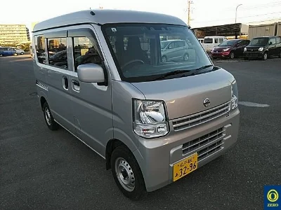 NISSAN CLIPPER VAN