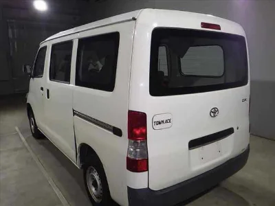 TOYOTA TOWN ACE VAN