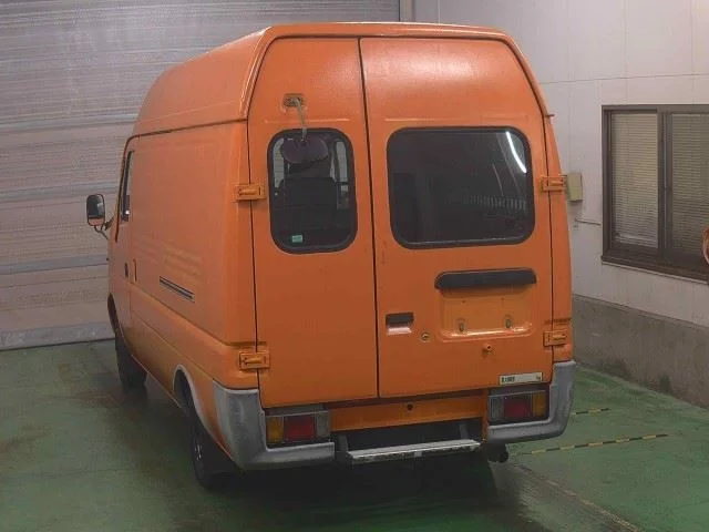 Isuzu Elf  с аукциона в Японии