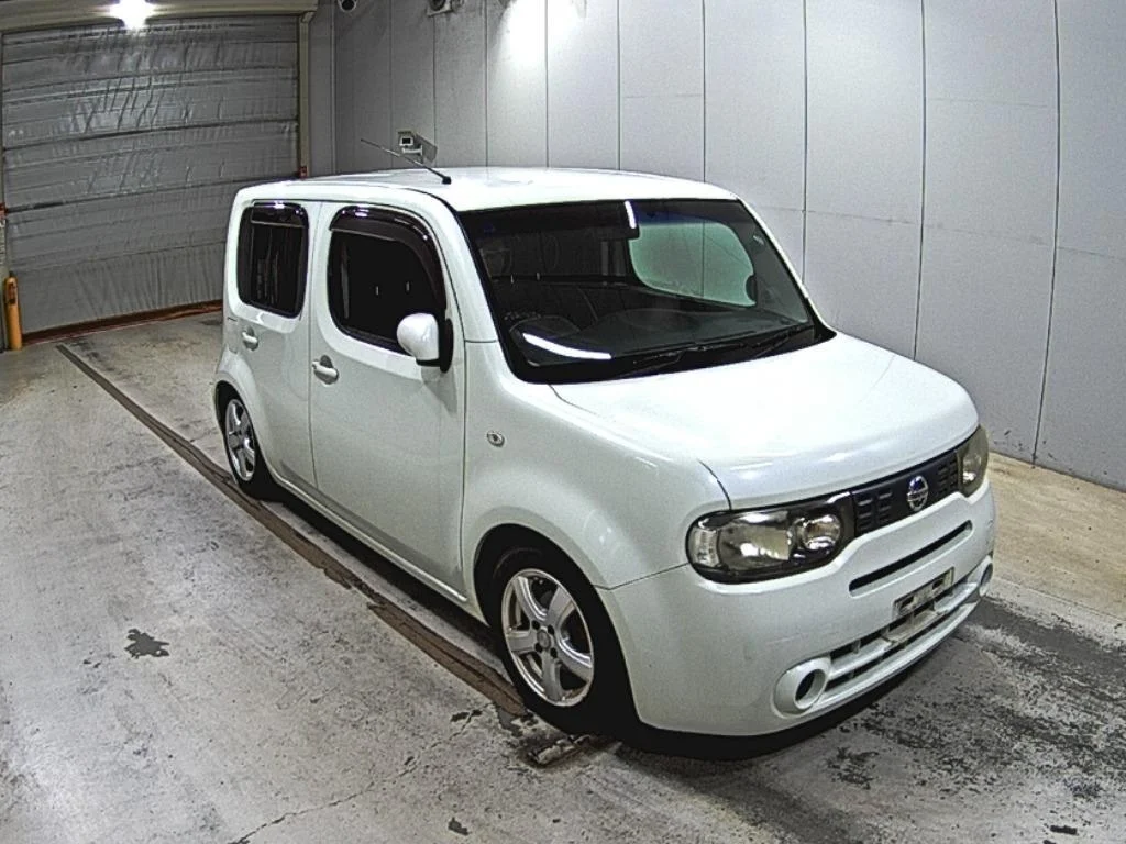 Nissan Cube 2011