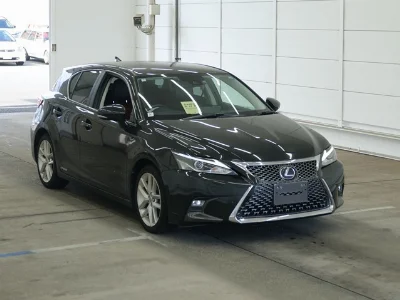 Lexus CT200h