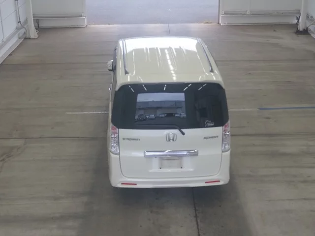 Honda Stepwgn 2011