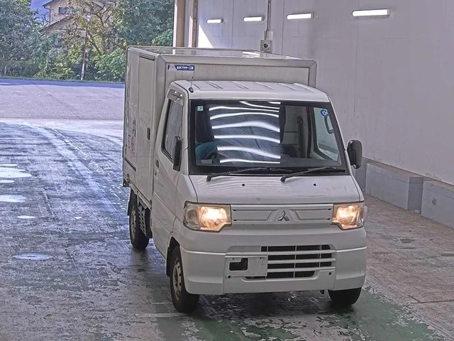 Mitsubishi Minicab 2014