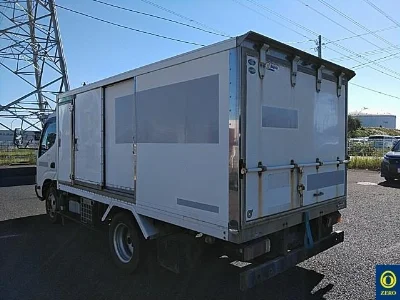 TOYOTA DYNA