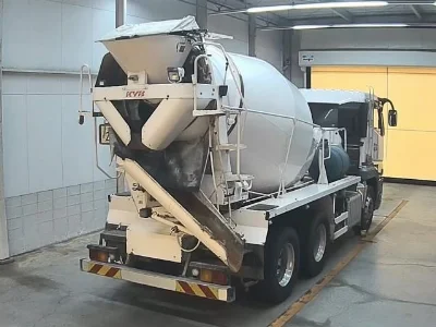 MITSUBISHI FUSO