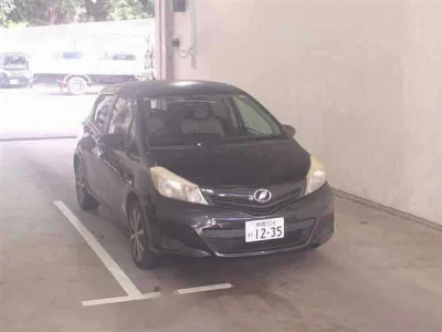 TOYOTA VITZ