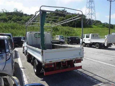 MITSUBISHI CANTER