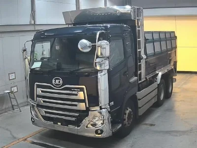NISSAN UD
