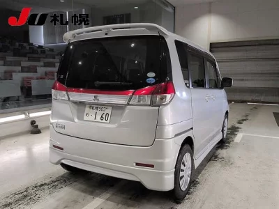 MITSUBISHI DELICA D2