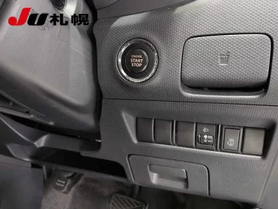 MITSUBISHI DELICA D2