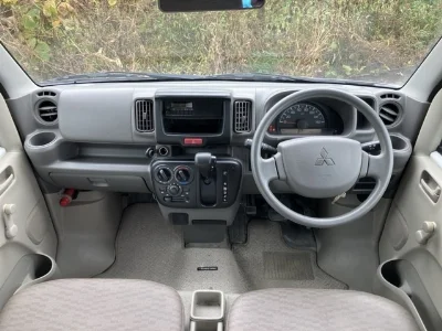 MITSUBISHI MINICAB