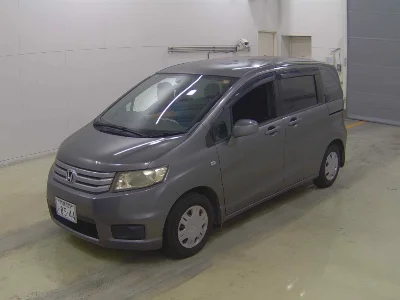 HONDA FREED SPIKE