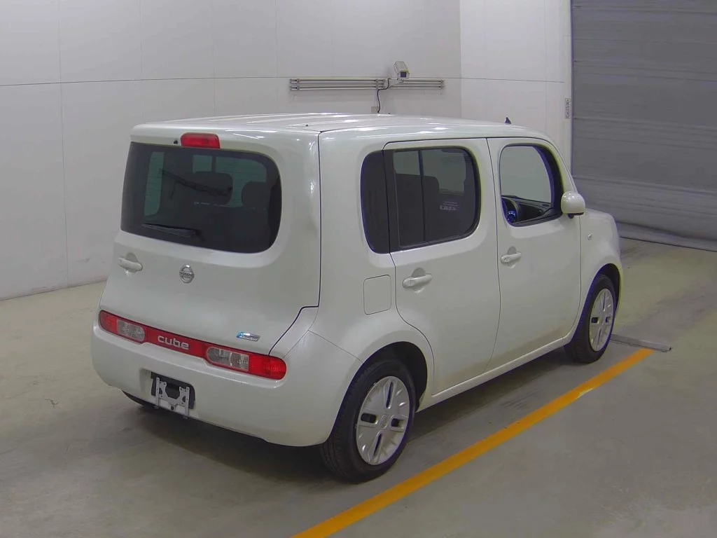Nissan Cube  с аукциона в Японии