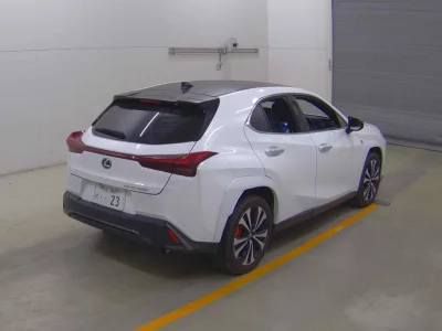 Lexus UX250h