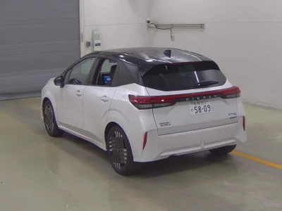NISSAN AURA