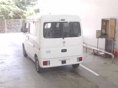 NISSAN CLIPPER VAN