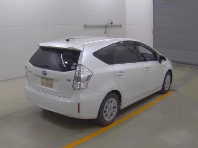 TOYOTA PRIUS ALPHA