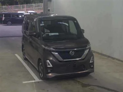 NISSAN ROOX