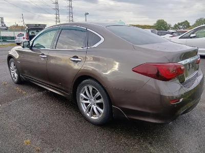 NISSAN FUGA
