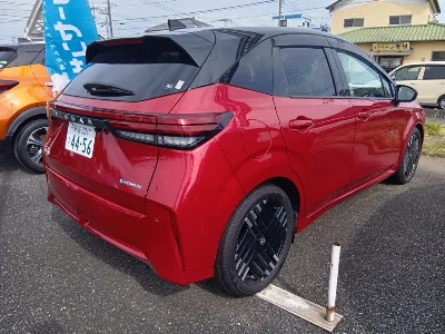 NISSAN AURA