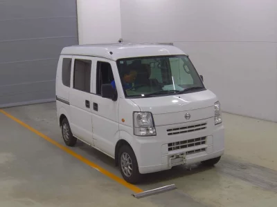 NISSAN CLIPPER VAN