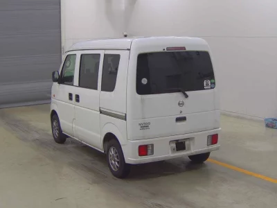 NISSAN CLIPPER VAN