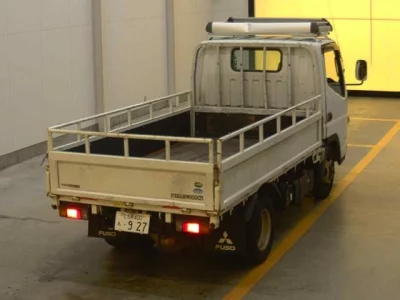 MITSUBISHI CANTER