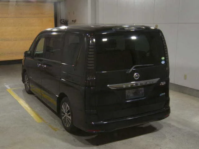Nissan Serena 2016