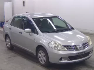 NISSAN TIIDA LATIO