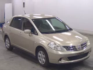 NISSAN TIIDA LATIO