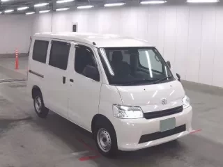 TOYOTA TOWN ACE VAN
