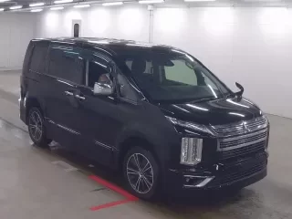 MITSUBISHI DELICA D5
