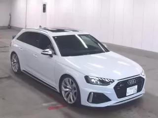 AUDI RS4 AVANTE