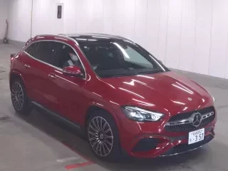 MERCEDES BENZ GLA