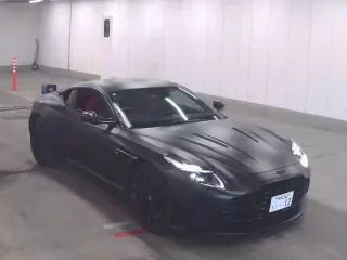 ASTON MARTIN DB12