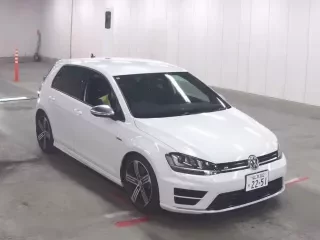 VOLKSWAGEN GOLF R