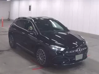 MERCEDES BENZ GLA
