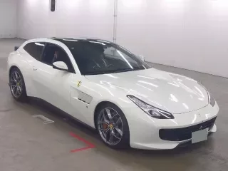 FERRARI GTC4LUSSO