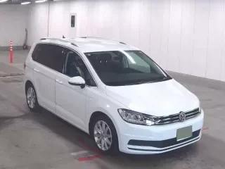VOLKSWAGEN GOLF TOURAN