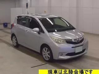 SUBARU TREZIA