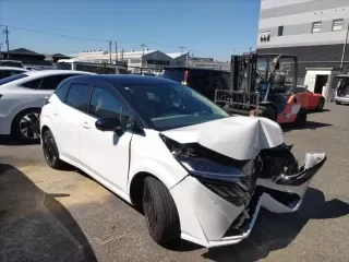 NISSAN AURA